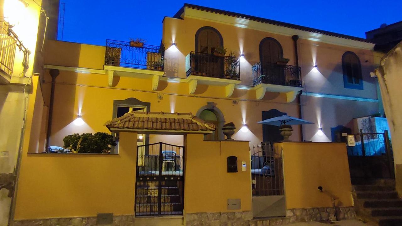 Villa Sa Benedica - Luxury House à Calatabiano Extérieur photo